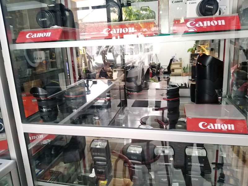 Toko Sera: Jantung Belanja Warga Tegalkatilayu yang Tak Pudar